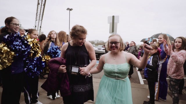 Nonprofit makes sure prom for young people with special needs is 'A Night to Remember'