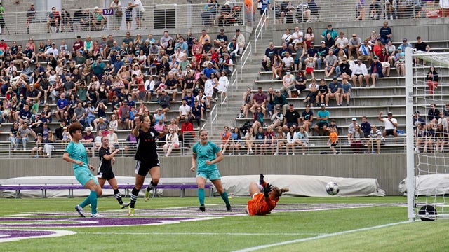 Minnesota Aurora FC to host Indy Eleven in USL W Playoffs Wednesday night