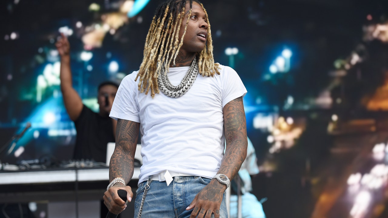 Rapper Lil Durk injured during performance at Chicago's