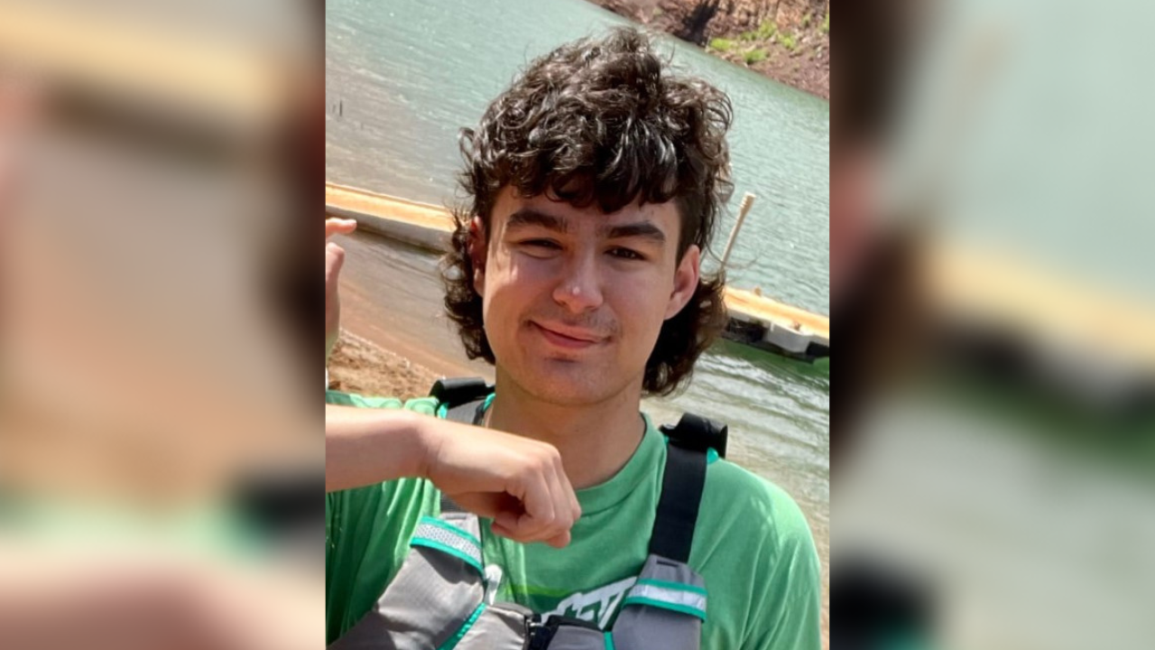 'Endangered' missing teen last seen walking from car in Savage - Vimarsana News