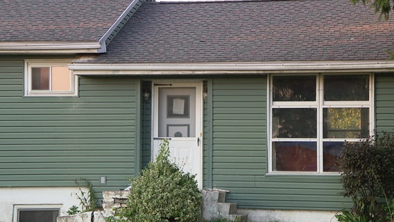 Pennsylvania officer shoots 15-foot snake that wrapped itself around man's neck