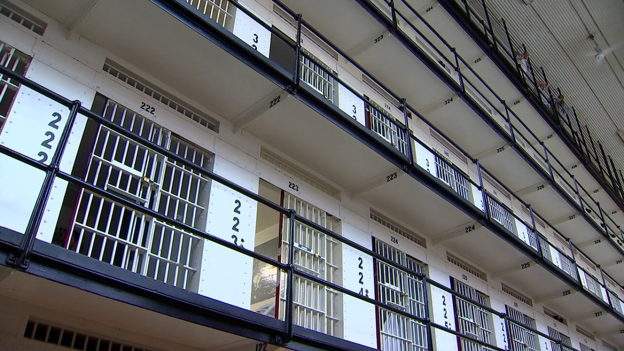 Prisoners order to return after COVID-19 early release blocked for now Prisoners order to return after COVID-19 early release blocked for now