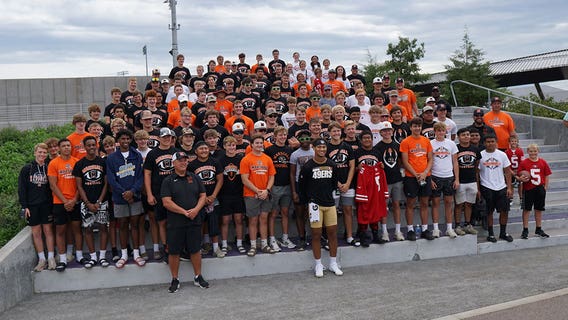 49ers QB Trey Lance encourages his former high school football team at Vikings scrimmage