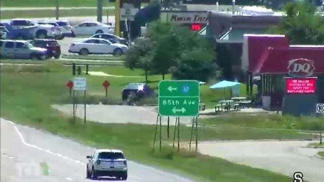 Video: Driver goes wrong way on Hwy 65 to escape Anoka County deputies