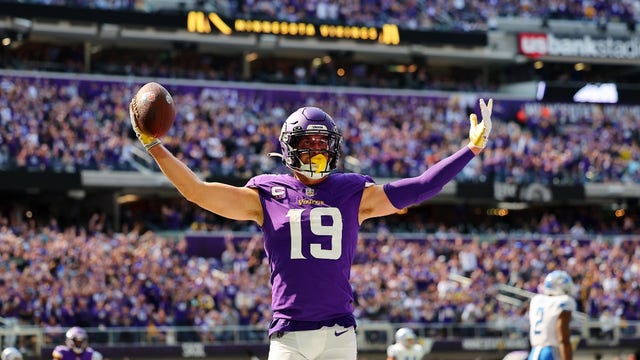 Vikings waive WR Adam Thielen after being healthy scratch at Seattle