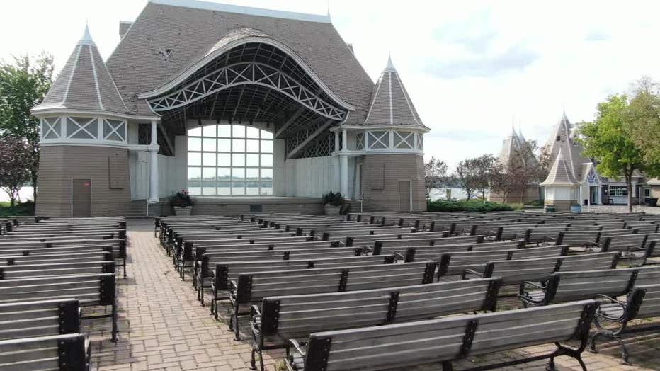 Lake Harriet Bandshell to be painted a new color if petitioners get