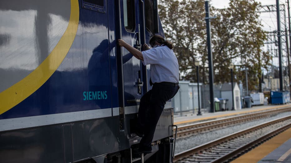 Amtrak cancels all long-distance trains a possible railroad worker strike