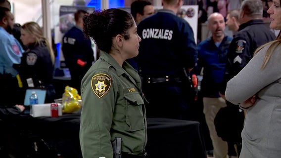 Police departments search for new recruits in Minnesota