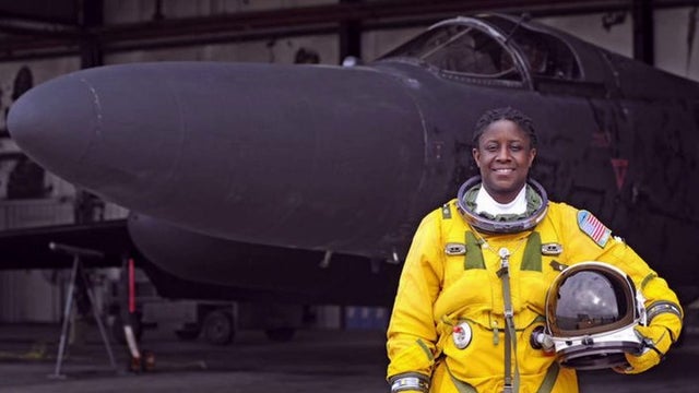 Col. Merryl Tengesdal, the only Black woman to fly U2 spy plane, inspires St. Paul students