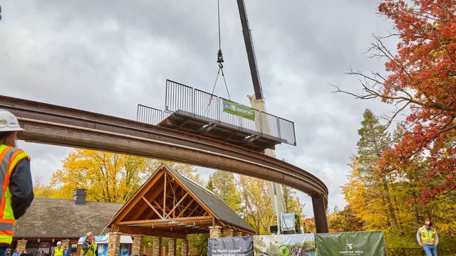 Minnesota Zoo installs first segment of new Treetop Trail