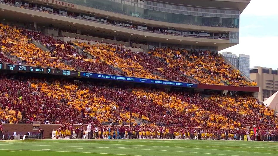 Gophers Fans Bring Excitement For Homecoming Weekend Game | FOX 9 ...