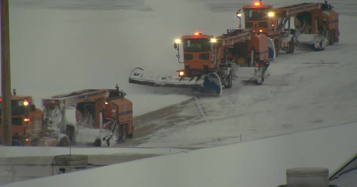 Msp Runways MSP Airport closes runways for nearly 3 hours due to 'excessive ...