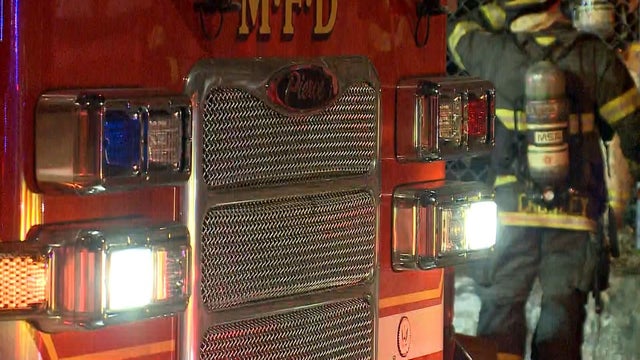 House fire in Minneapolis displaces 4 people on Thanksgiving
