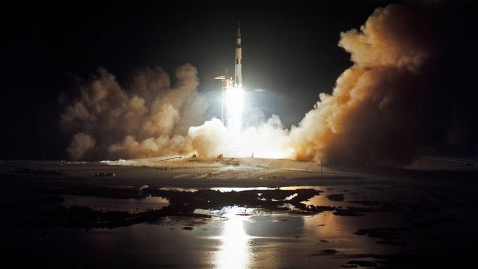 apollo_17_launch_14_as17-511-s72-55070b.jpg