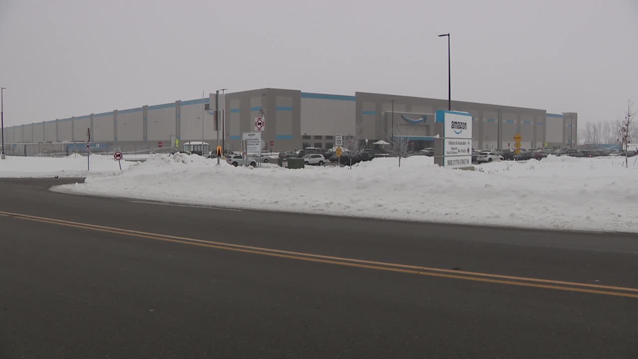 Baby of Amazon center shooting victim dies in hospital, family confirms