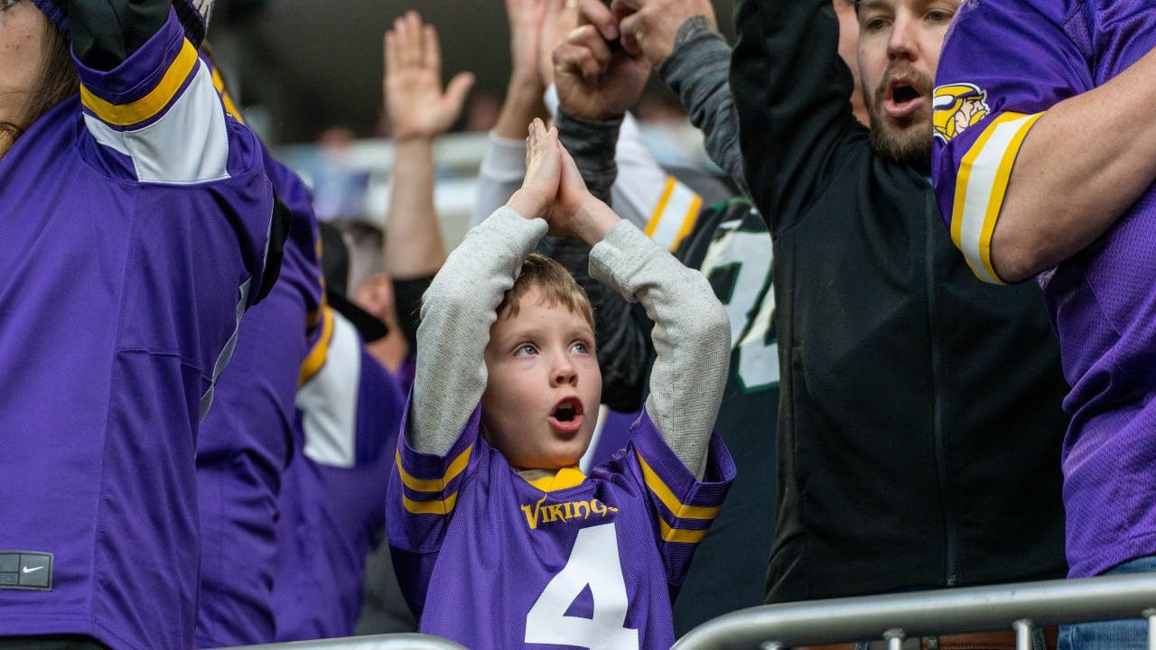 Minnesota Vikings hosting fan rally at Mall of America