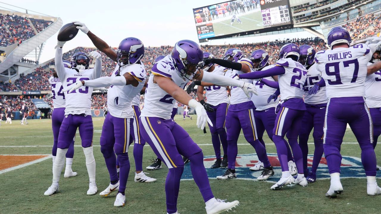 Vikings to host first postseason game since 'Minneapolis Miracle
