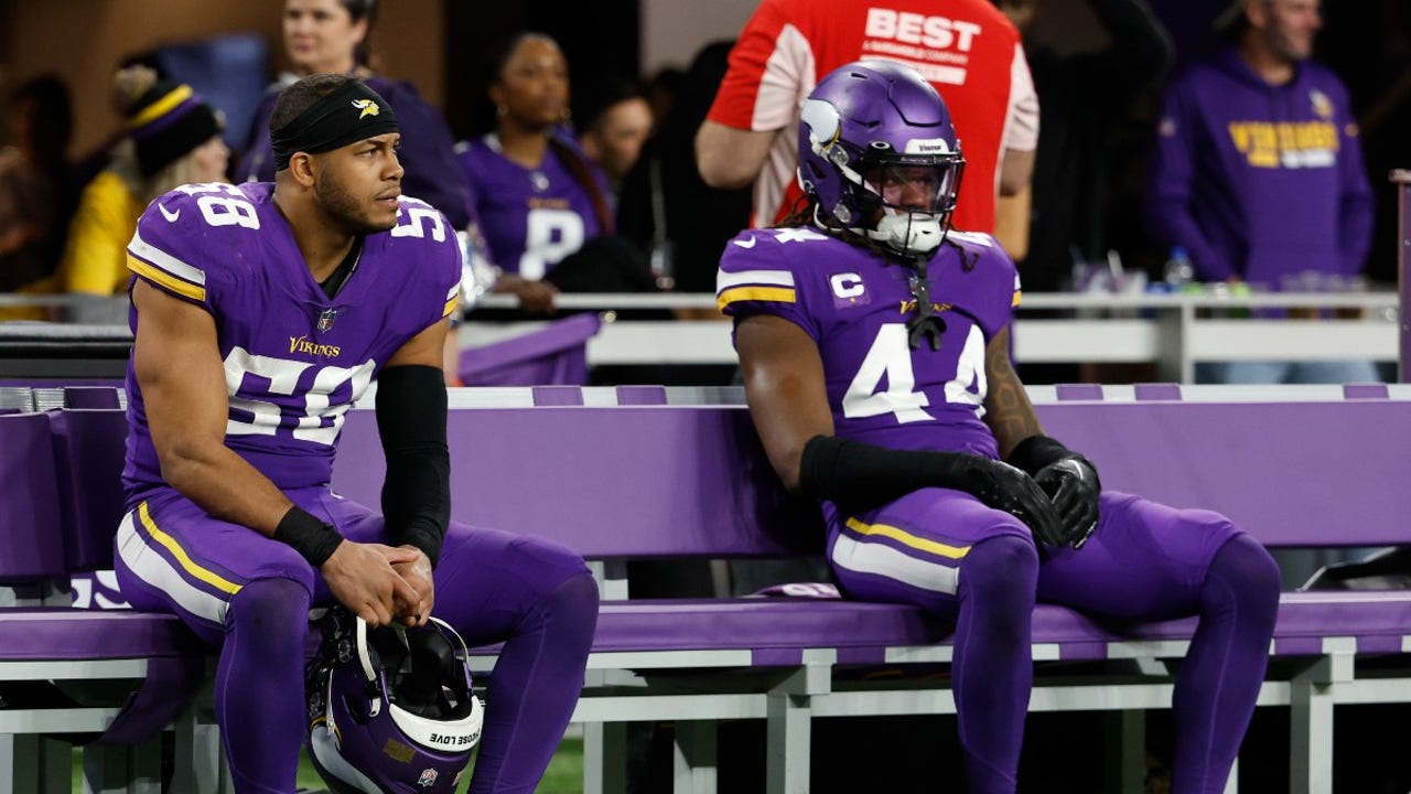 Vikings can't keep up with Jones, shed 'real tears' after playoff loss