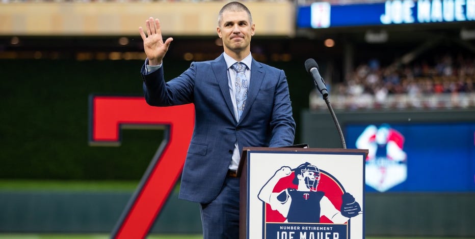 Twins honor Joe Mauer with retirement ceremony