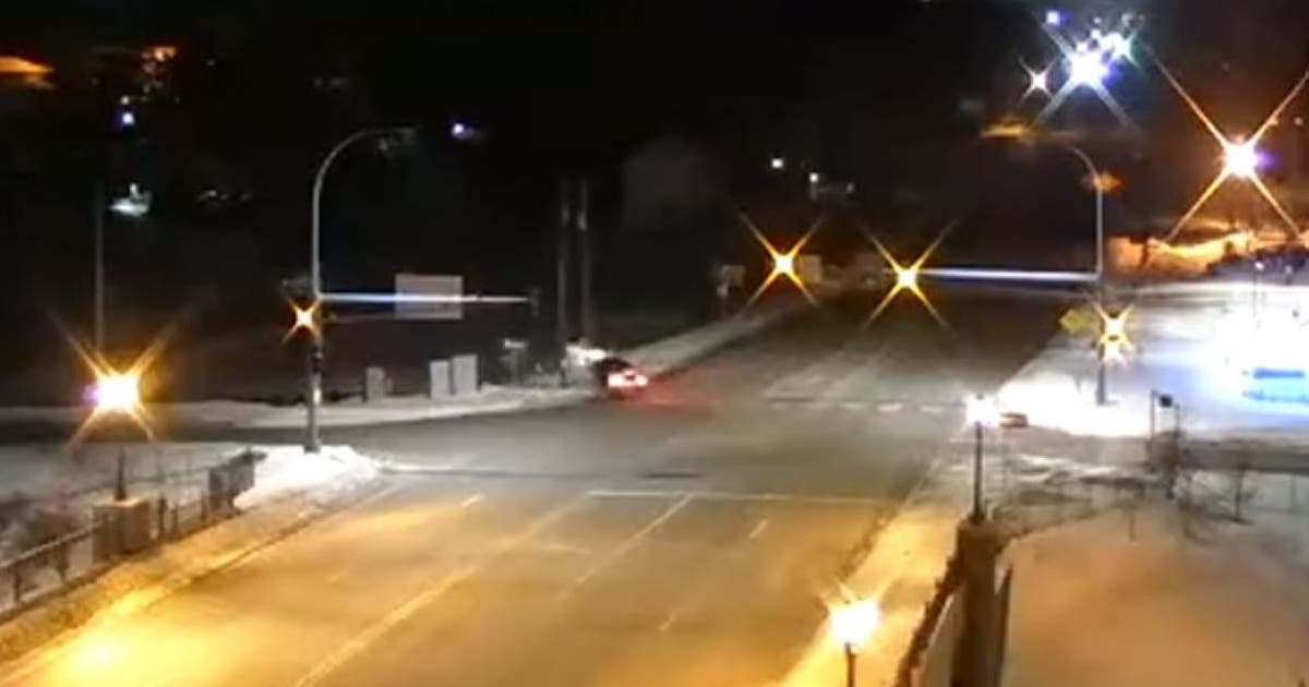Suspected drunk driver flees State Patrol, crashes in St. Paul: Video ...