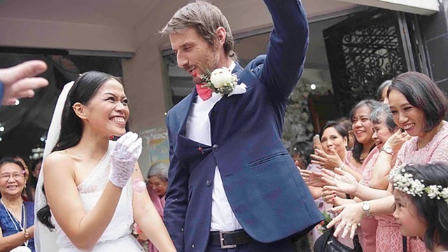 Language of love: Couple meets, falls in love on Duolingo