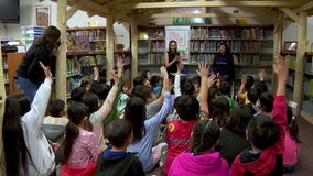 Very Asian Foundation donates books to St. Paul elementary schools