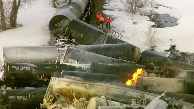 NTSB finds broken rail caused Raymond, Minn. train derailment