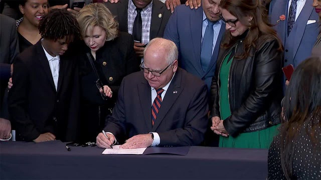 Gov. Walz signs bill restoring voting rights for 55K felons