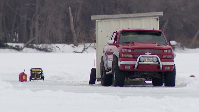 Ice houses need to be removed from metro lakes by Monday night