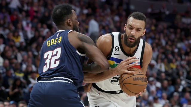 Timberwolves can't finish comeback in 122-113 loss to Nuggets, come home down 0-2