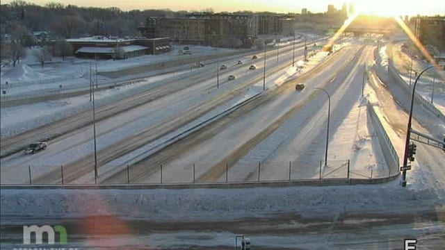 Minnesota weather: Power outages, messy roads after winter storm