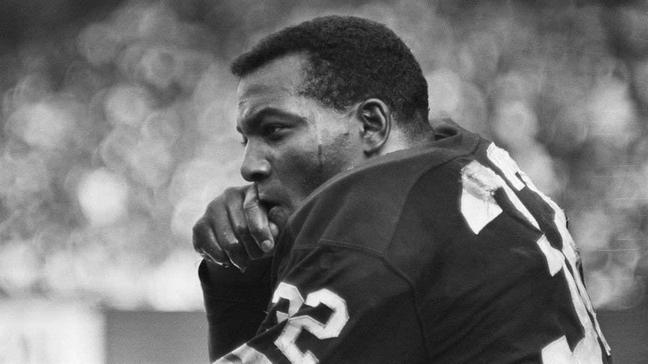 Jim Brown will get back 1964 title ring