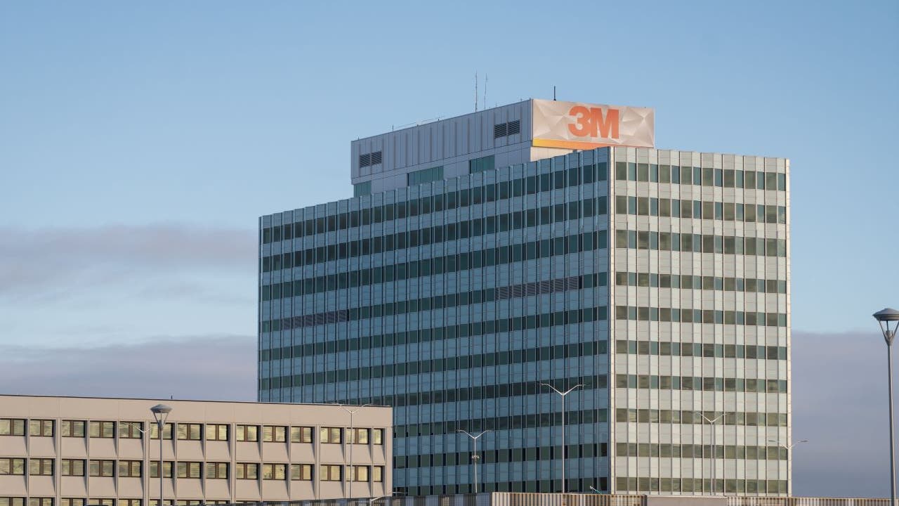 3M laying off 1,100 people at Maplewood headquarters