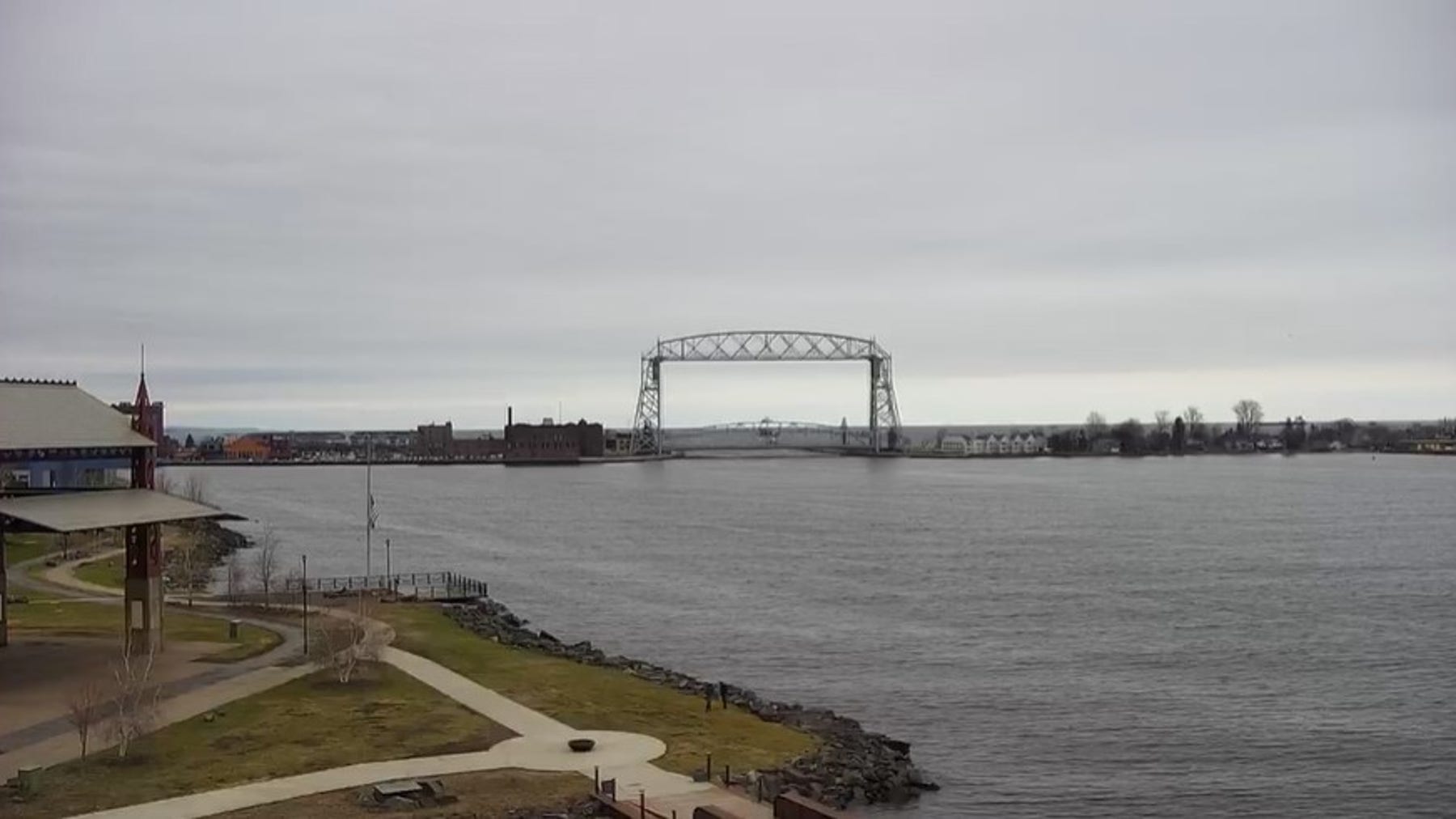 Duluth live weather camera