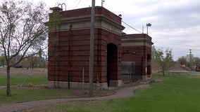 South St. Paul students go to council in effort to save historic Armour Gates