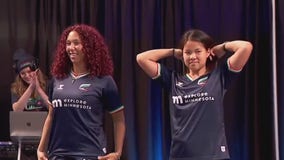 Minnesota Aurora FC unveils kit for 2023 season at Mall of America event