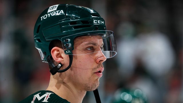 Wild: Joel Eriksson Ek tried to play through broken leg in Game 3
