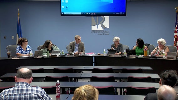 Robbinsdale board members voice concerns following stabbing outside school