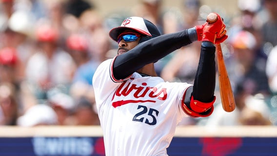 Brewers' bratwurst nearly barrels Byron Buxton