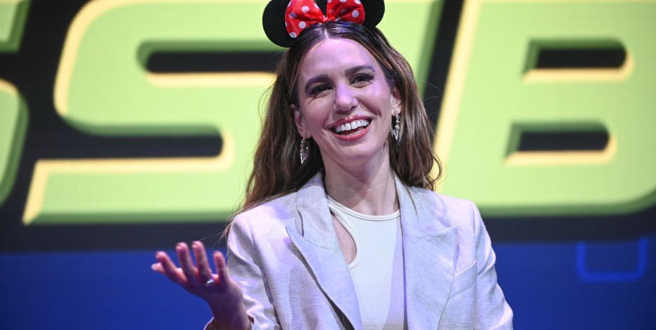 Disney star Christy Carlson Romano says celebrity is ‘extremely dehumanizing,’ demands change for child actors