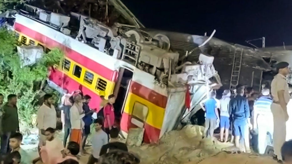 India-train-accident2.jpg