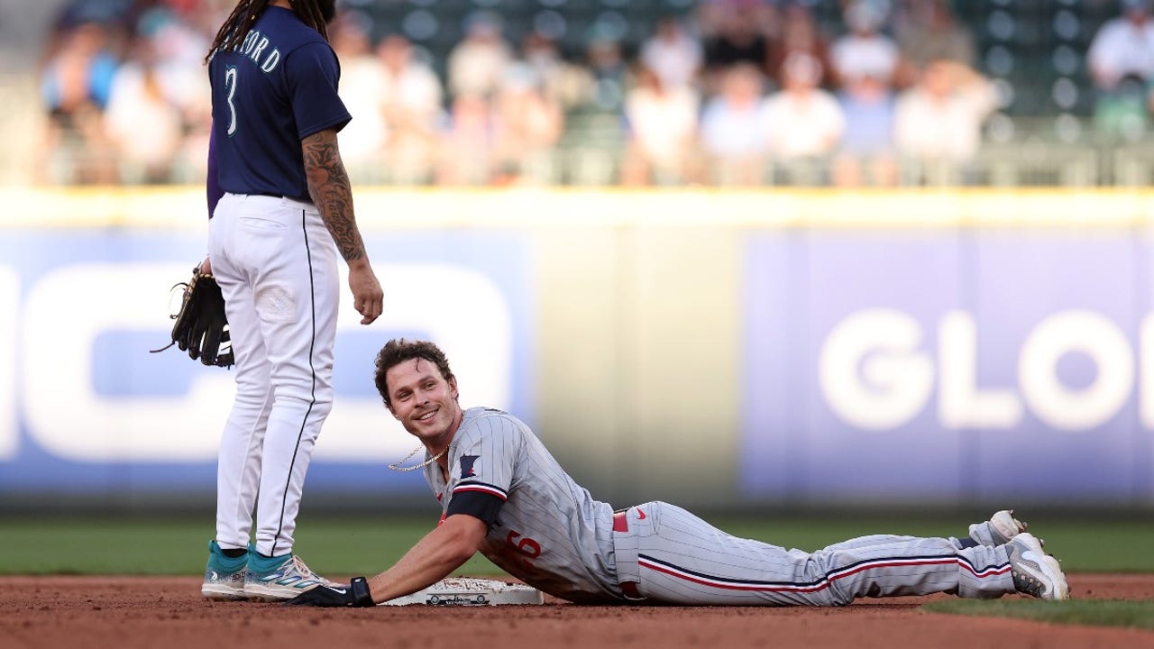 Max Kepler's 4th inning trip provides laugh in Twins loss to Mariners