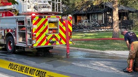 2 people escape Golden Valley house fire