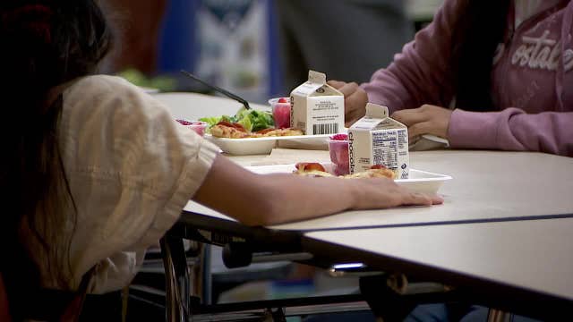 Free school meals law begins in Minnesota this school year