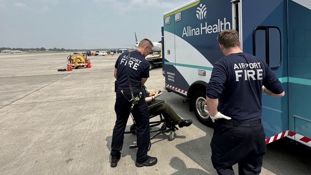 Teen hospitalized after waiting on hot jet bridge at MSP