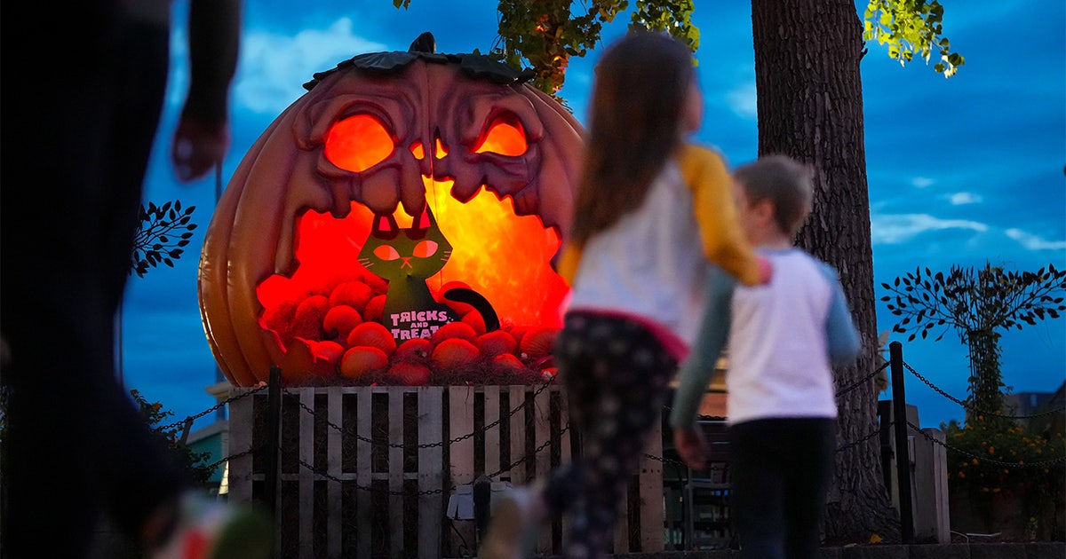 valley-fair-tricks-and-treats.