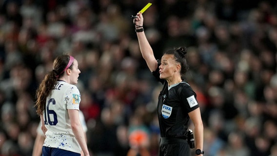 Rose Lavelle picks up second yellow card, will be suspended for USWNT's next match