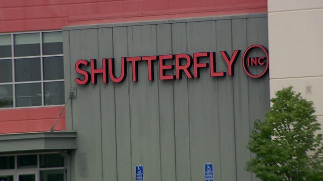 Shutterfly to close Shakopee facility, lay off 246 workers