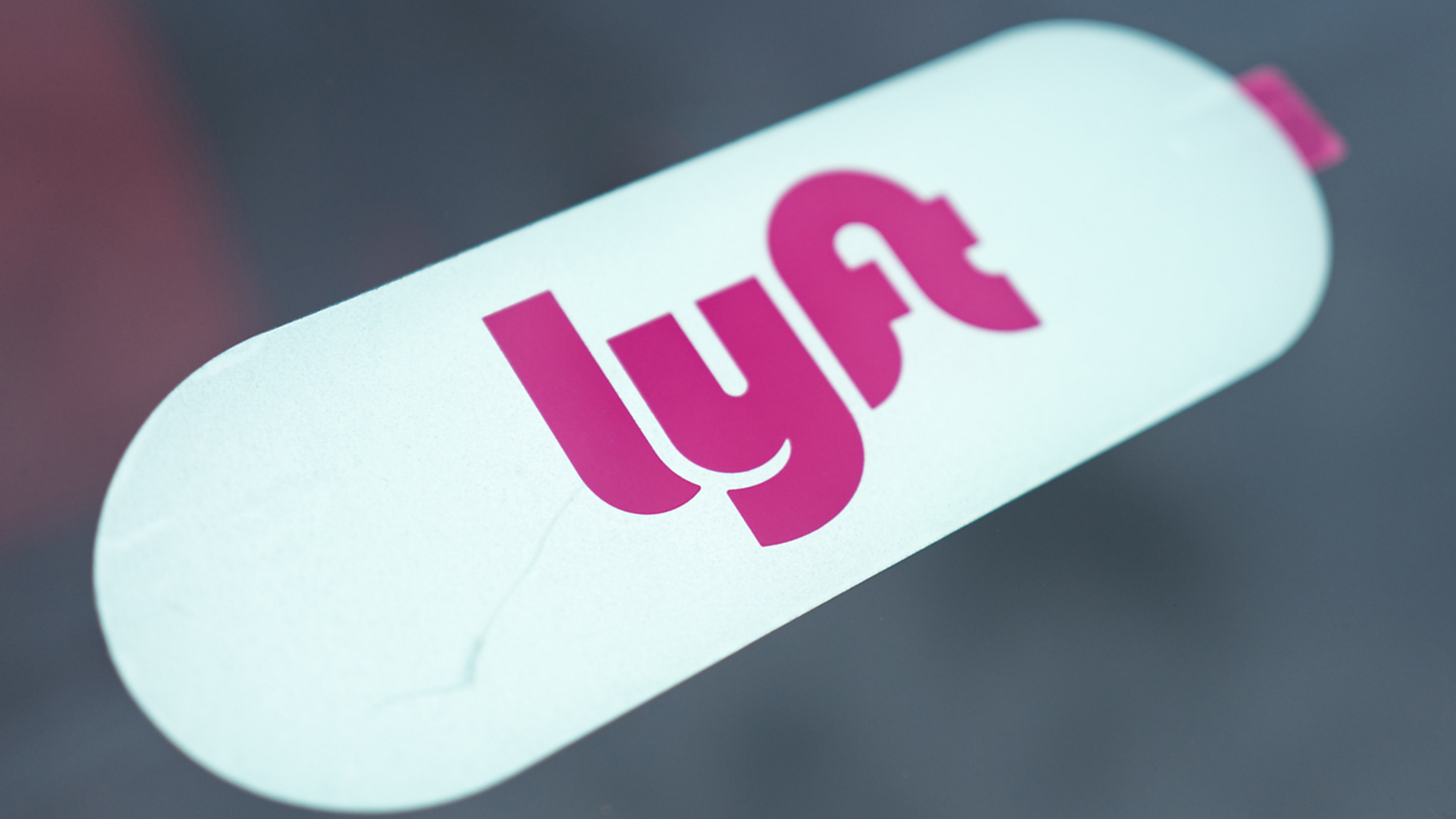 Lyft settles MN lawsuit over denied rides for blind woman with service dog: Watch live