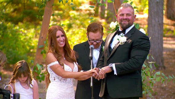 Lovers born on same day at same MN hospital get married on their birthday